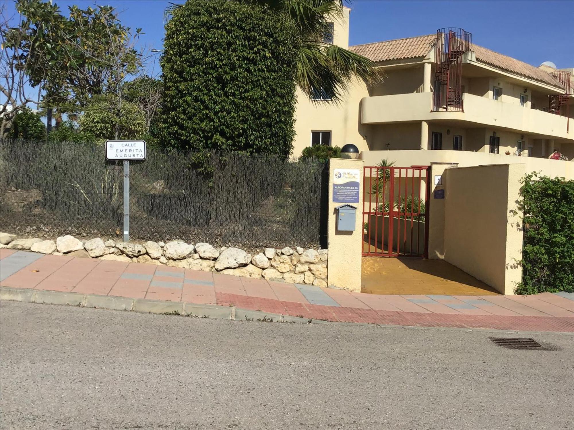 Alboran Hills Holiday Appartment Манилва Екстериор снимка