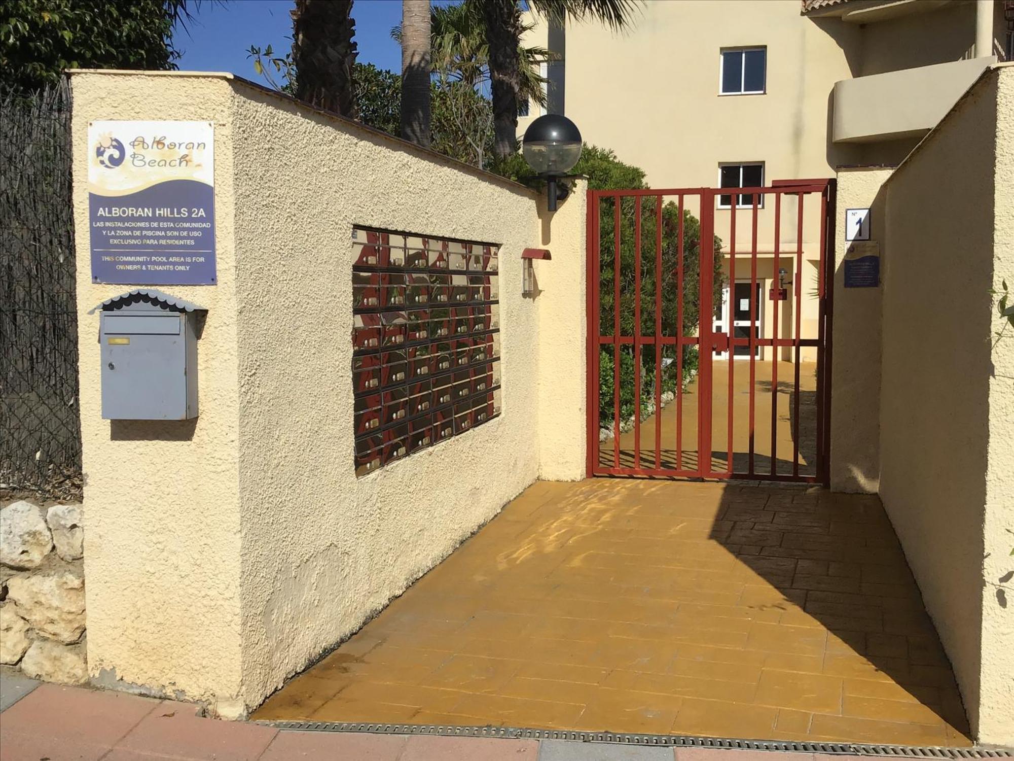 Alboran Hills Holiday Appartment Манилва Екстериор снимка